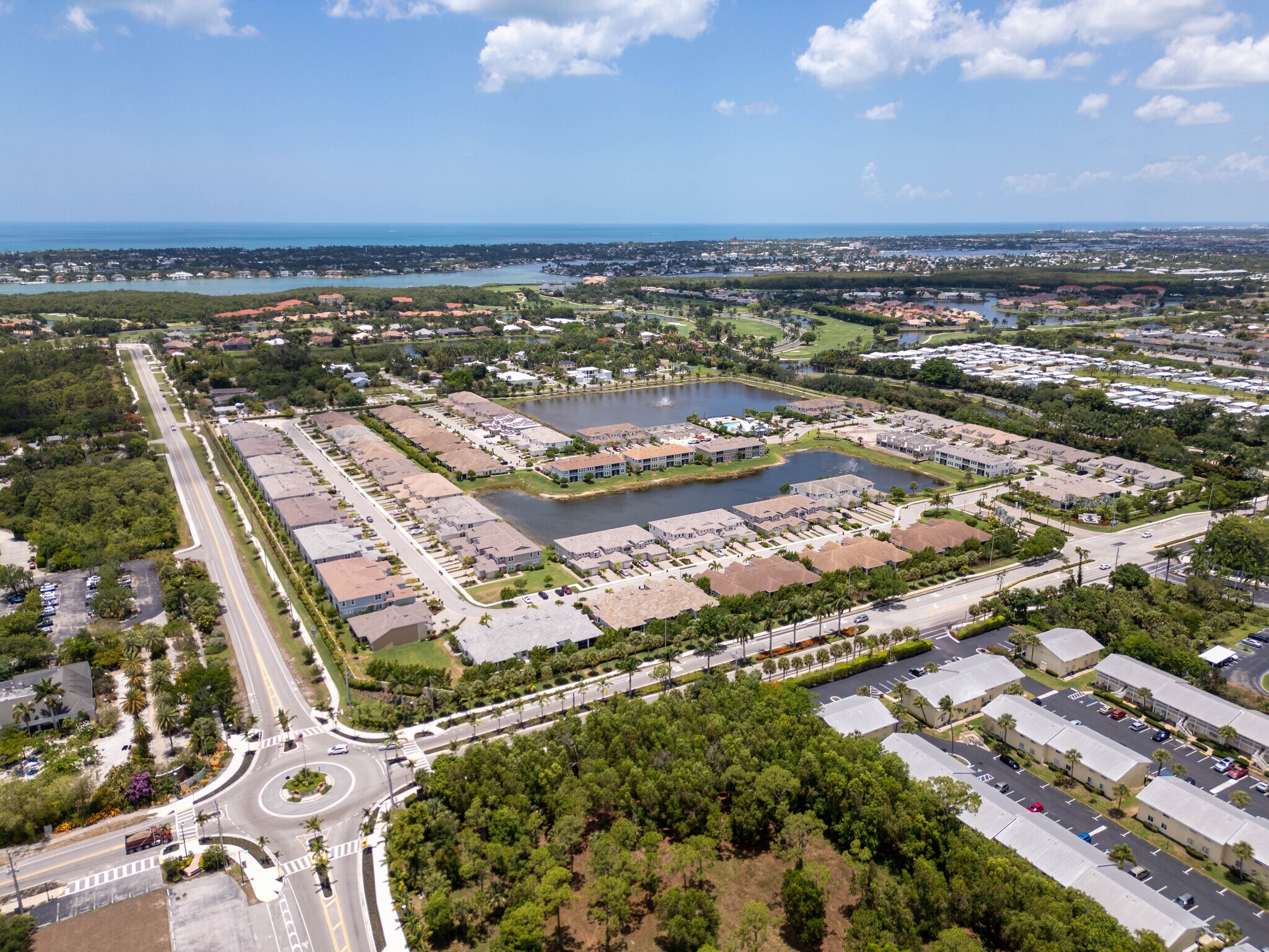 Building Photo - 4551 Arboretum Cir