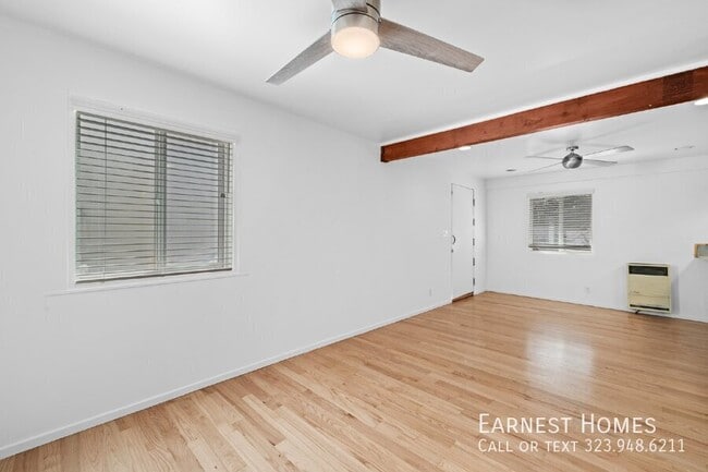 Building Photo - 38 20th Ave