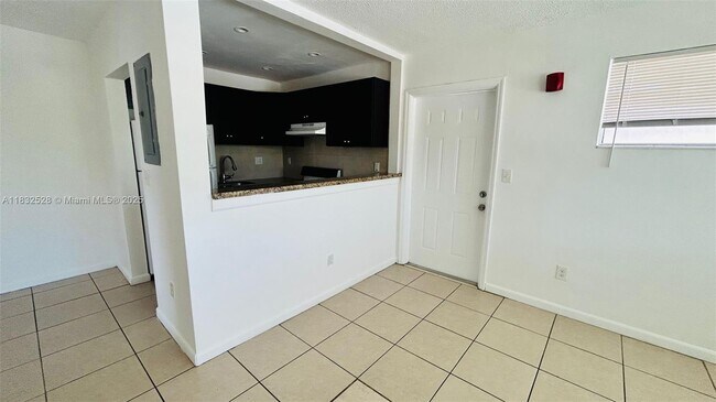 Primary Photo - 2121 NE 168th St