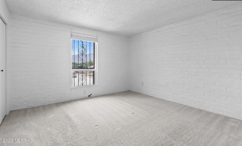 Building Photo - 2875 N Tucson Blvd