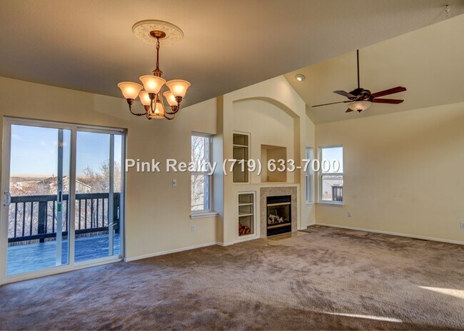 Building Photo - 985 Ridgebury Pl