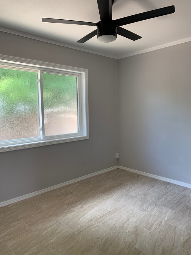 Building Photo - 85-013 Pokai Bay St