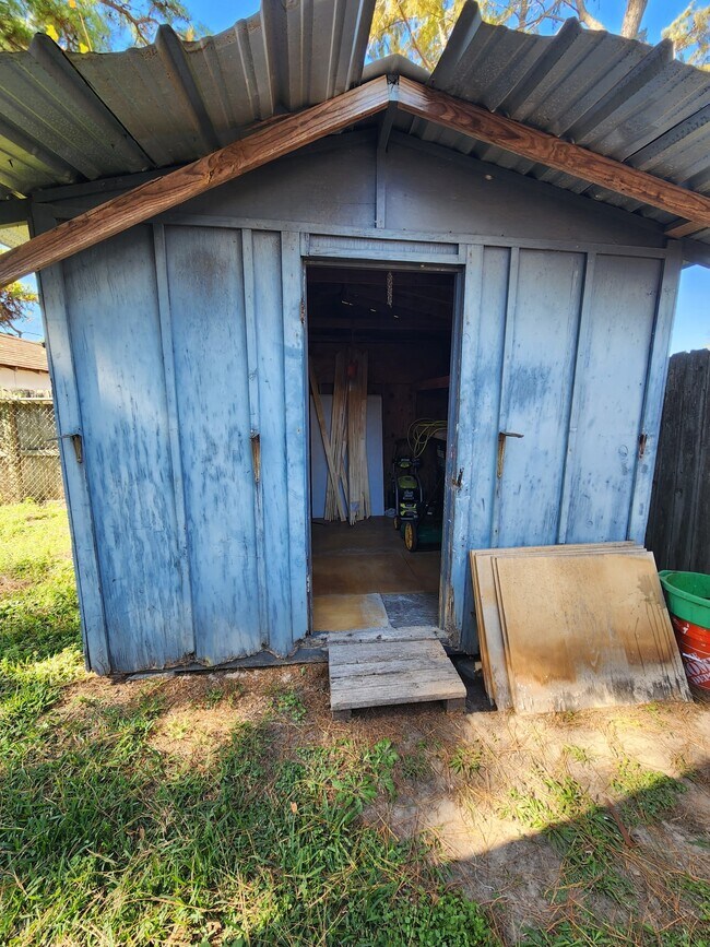 Building Photo - 9611 Jaywood St