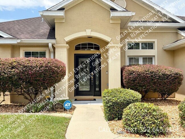 Building Photo - 5303 SW 88 Pl