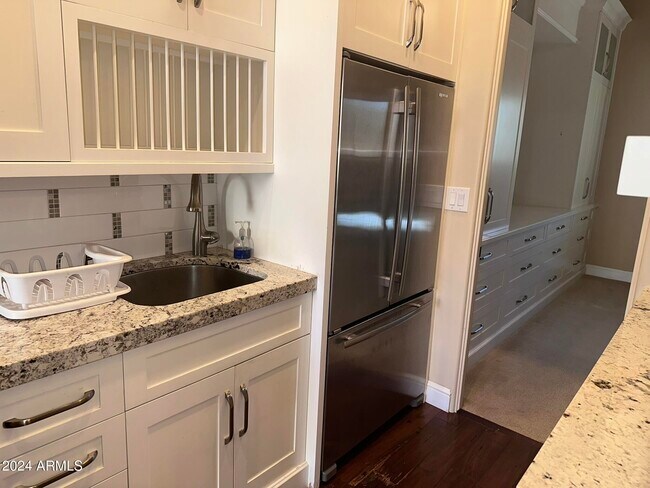 Building Photo - 15835 N Eagles Nest Dr