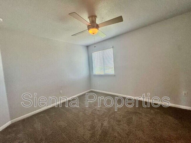 Building Photo - 372 Kingfisher Ln
