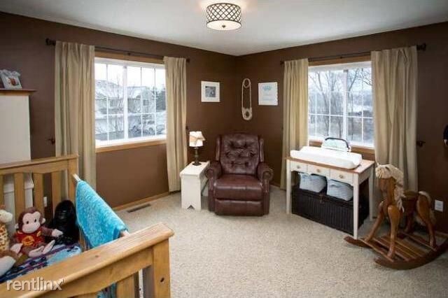 Building Photo - 2 br, 2 bath Townhome - 7845 Autumn Ridge Ave