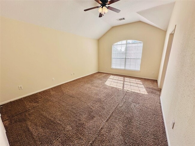 Building Photo - 1600 Primrose Trail