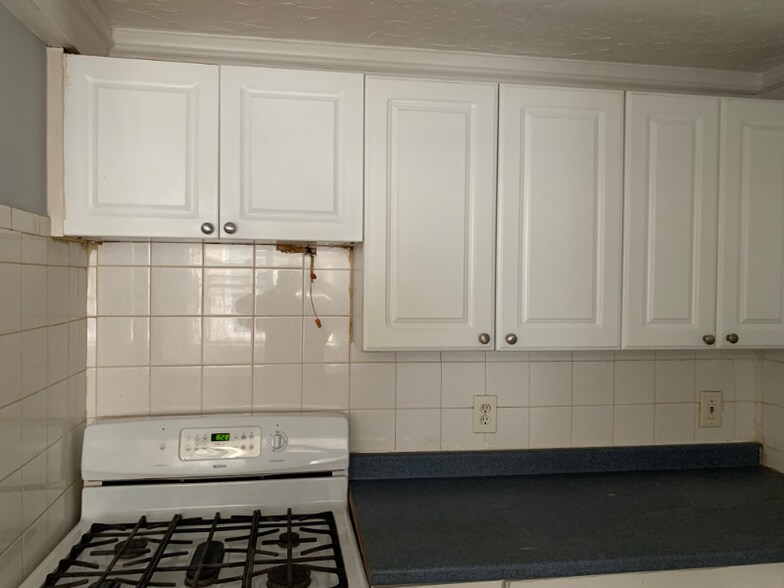 Building Photo - 4506 Baker St