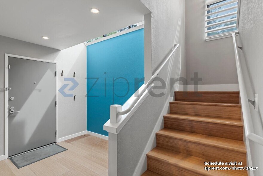 Building Photo - 272 Montebello Ave