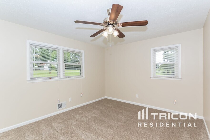 Building Photo - 6205 Dorsett Shoals Rd