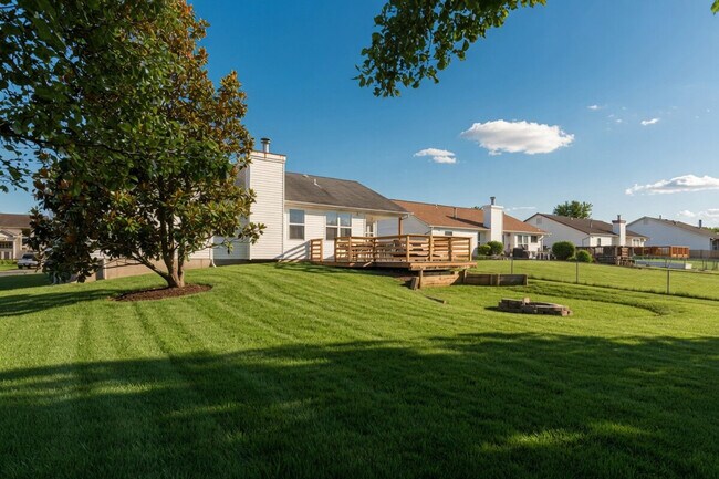 Building Photo - 429 Slusser Ln