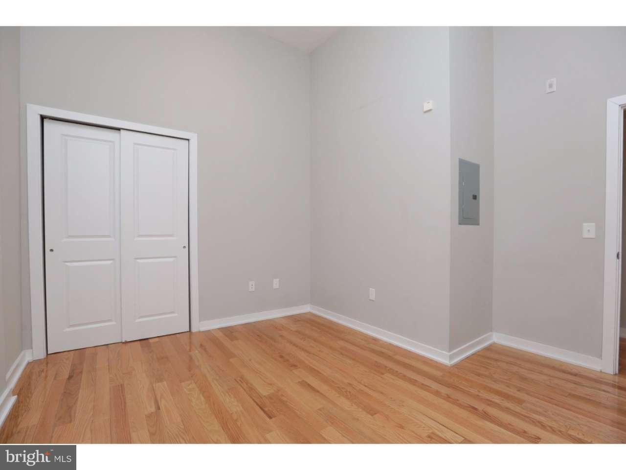 Building Photo - 2006 Walnut St