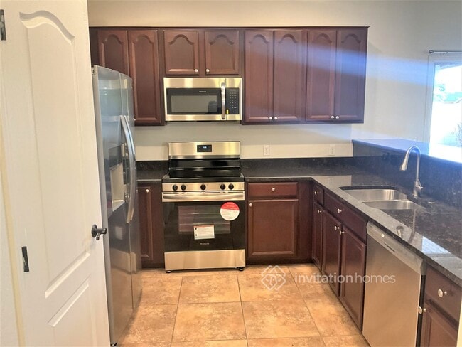 Building Photo - 13405 N 87th Dr