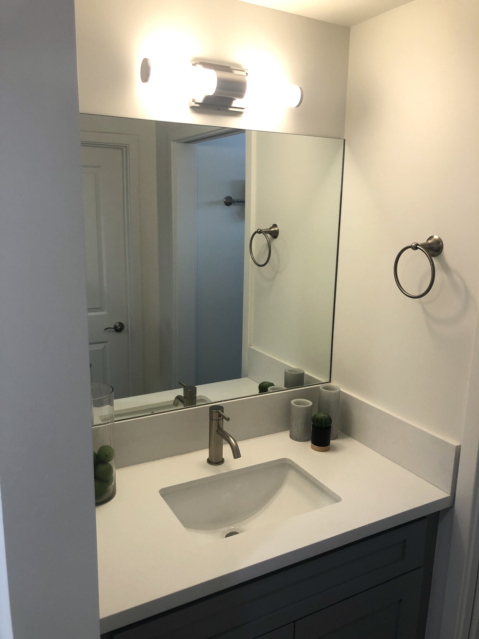 bathroom 2 - 2625 Somerset Dr