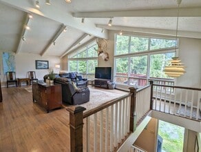 Building Photo - 268