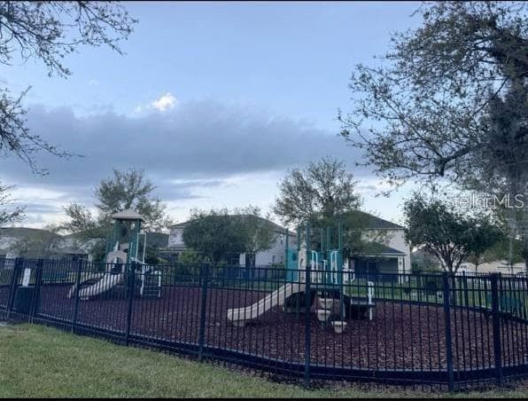 Building Photo - 3877 Mount Vernon Way