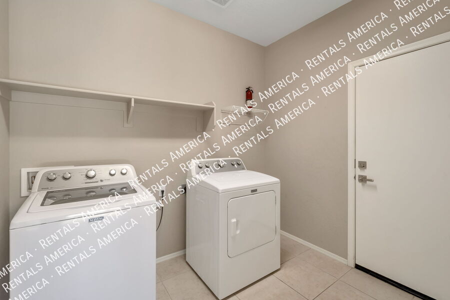 Building Photo - 21442 E Saddle Ct