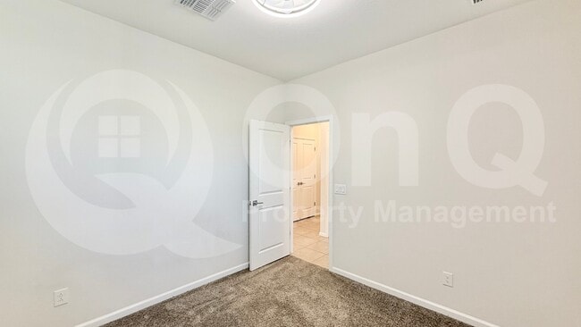 Building Photo - 17421 W Daley Ln