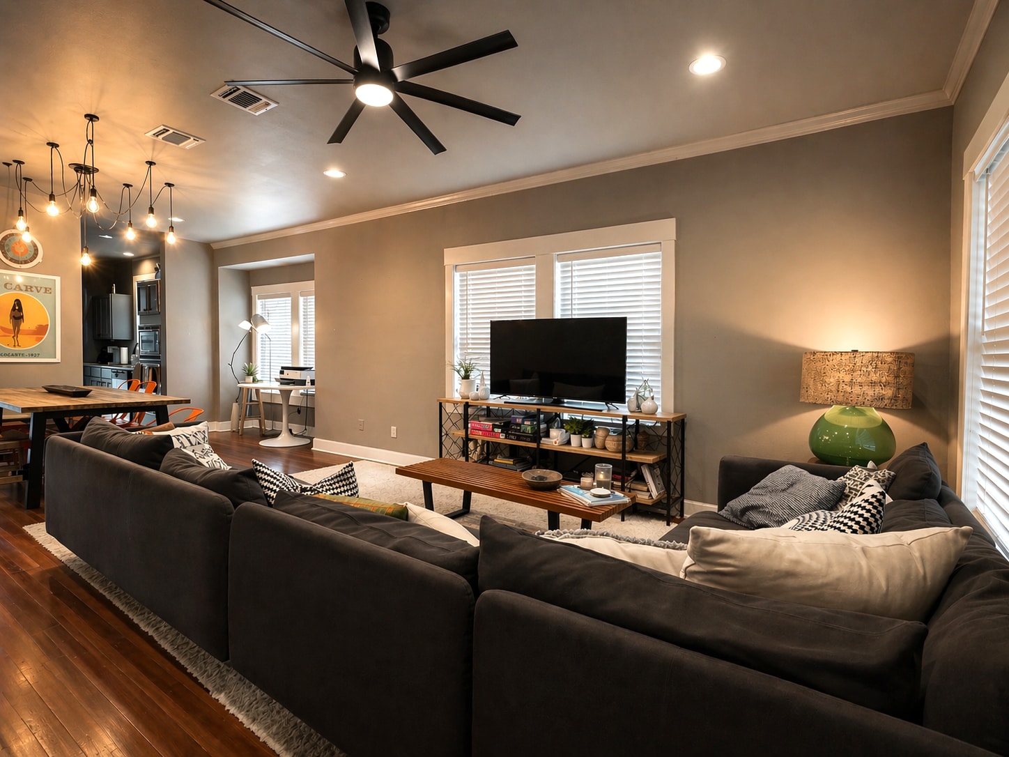 Building Photo - 326 Queen Anne Ct