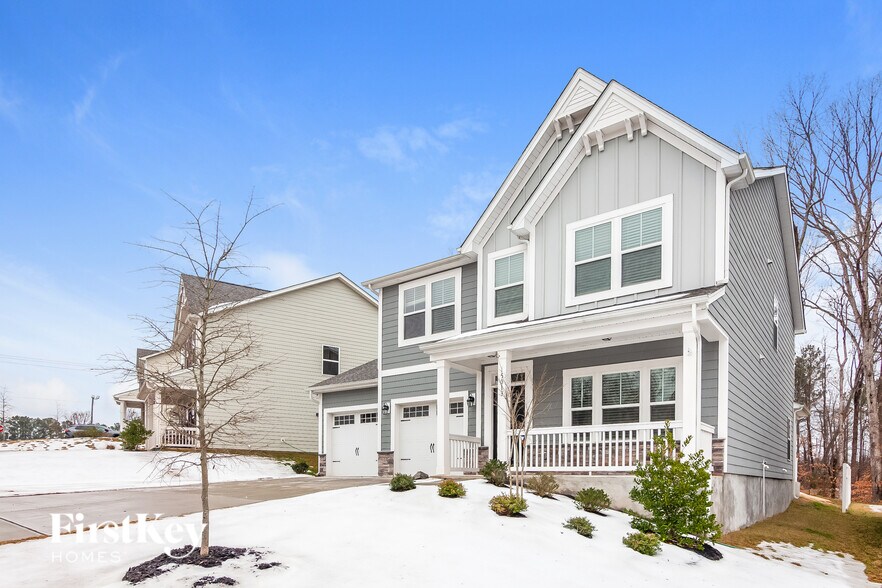 Building Photo - 5013 Thomasville Dr