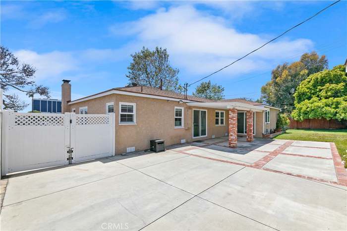 Building Photo - 6253 W 83rd Pl