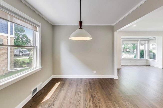 Building Photo - 7241 N Overhill Ave