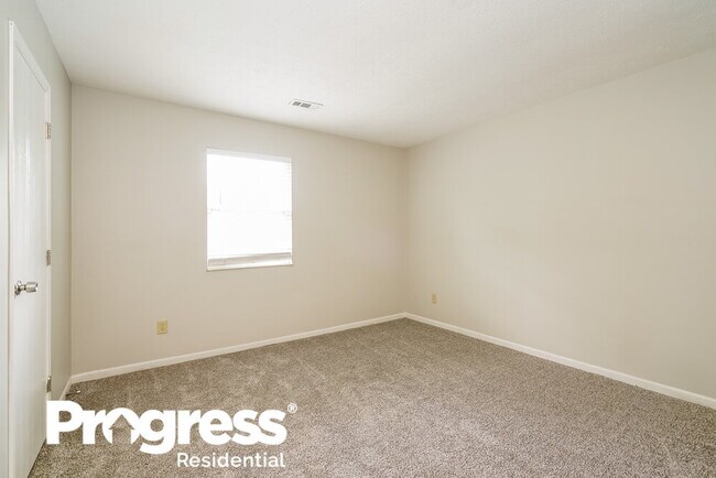 Building Photo - 3628 Valley Lake Dr