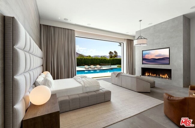 Building Photo - 52435 Ross Ave