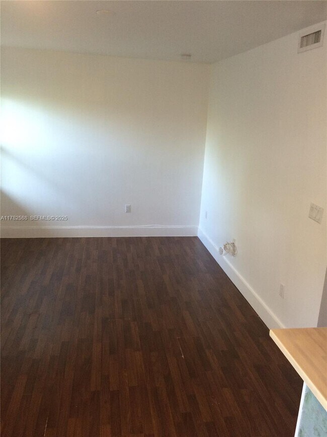 Building Photo - 7025 Rue Granville