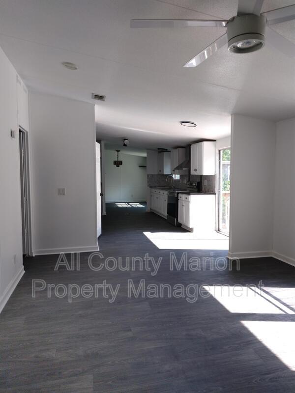 Building Photo - 6455 NW 135th Ave