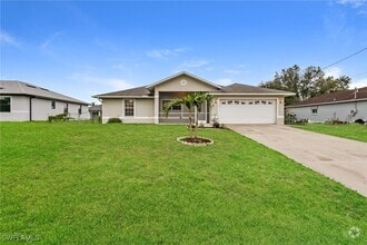Building Photo - 914 Apple Ave