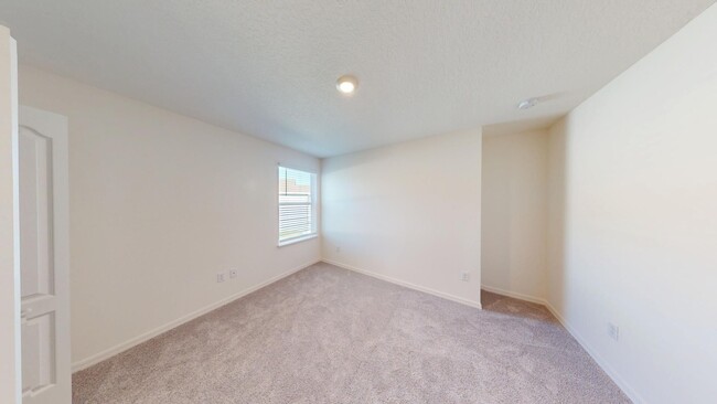 Building Photo - 3 BR 2.5 BA Brand New Townhome- TROUT RIVE...