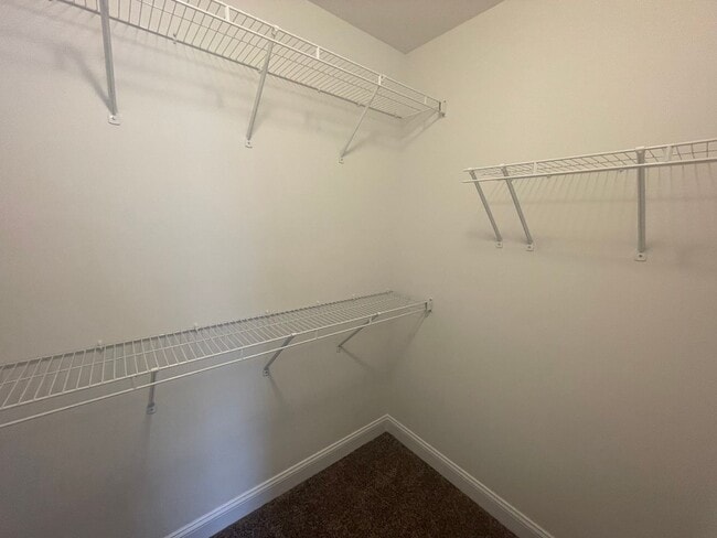Building Photo - 3 Bed 2 Bath Single Family Home