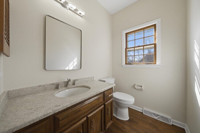 Building Photo - 1215 Triple Crown Ct