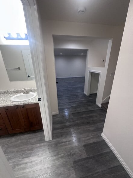 Building Photo - 2191 Hickock Way