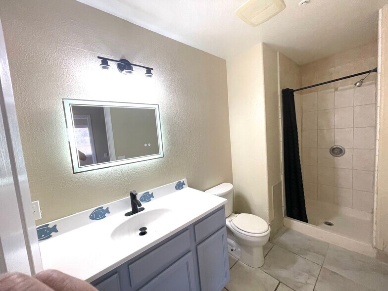 Bathroom #2 - 2951 68th Ave