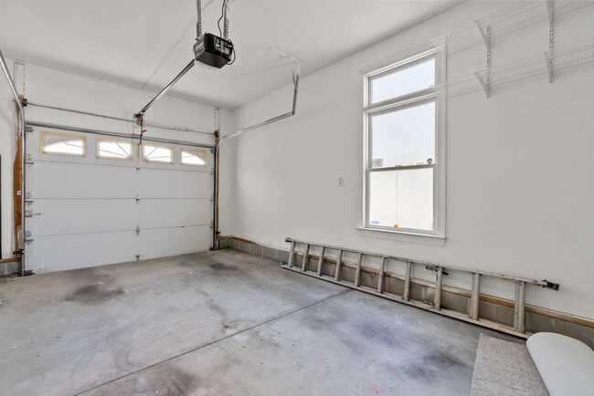 Building Photo - Norfolk Condo!