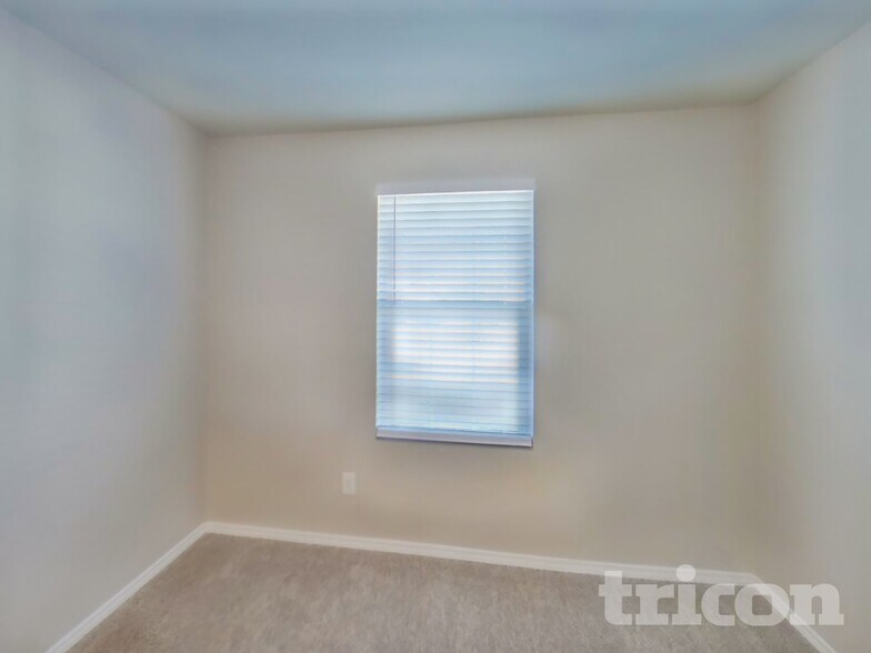 Building Photo - 13722 Dariens Path