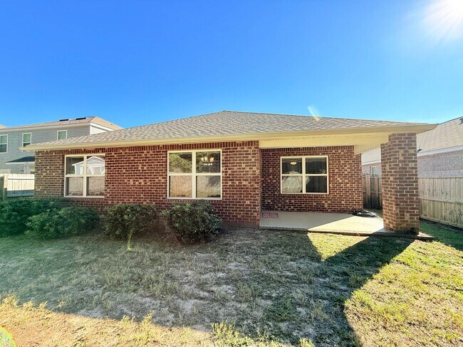 Building Photo - 3-Bedroom Home – Wynfield Subdivision