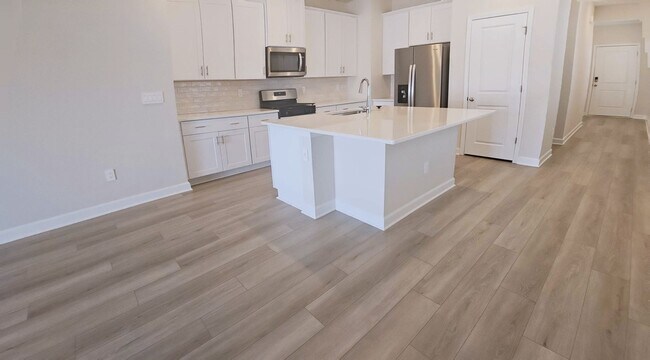 Building Photo - A Place to Call Home in Cypress Ridge 3 Bedroom Rental