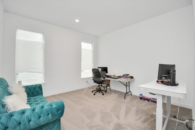 Building Photo - 21302 Rose Loch Ln