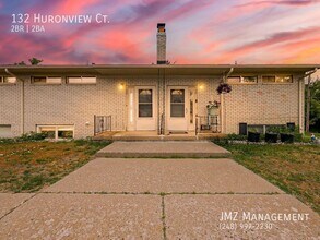 Building Photo - 132 Huronview Ct