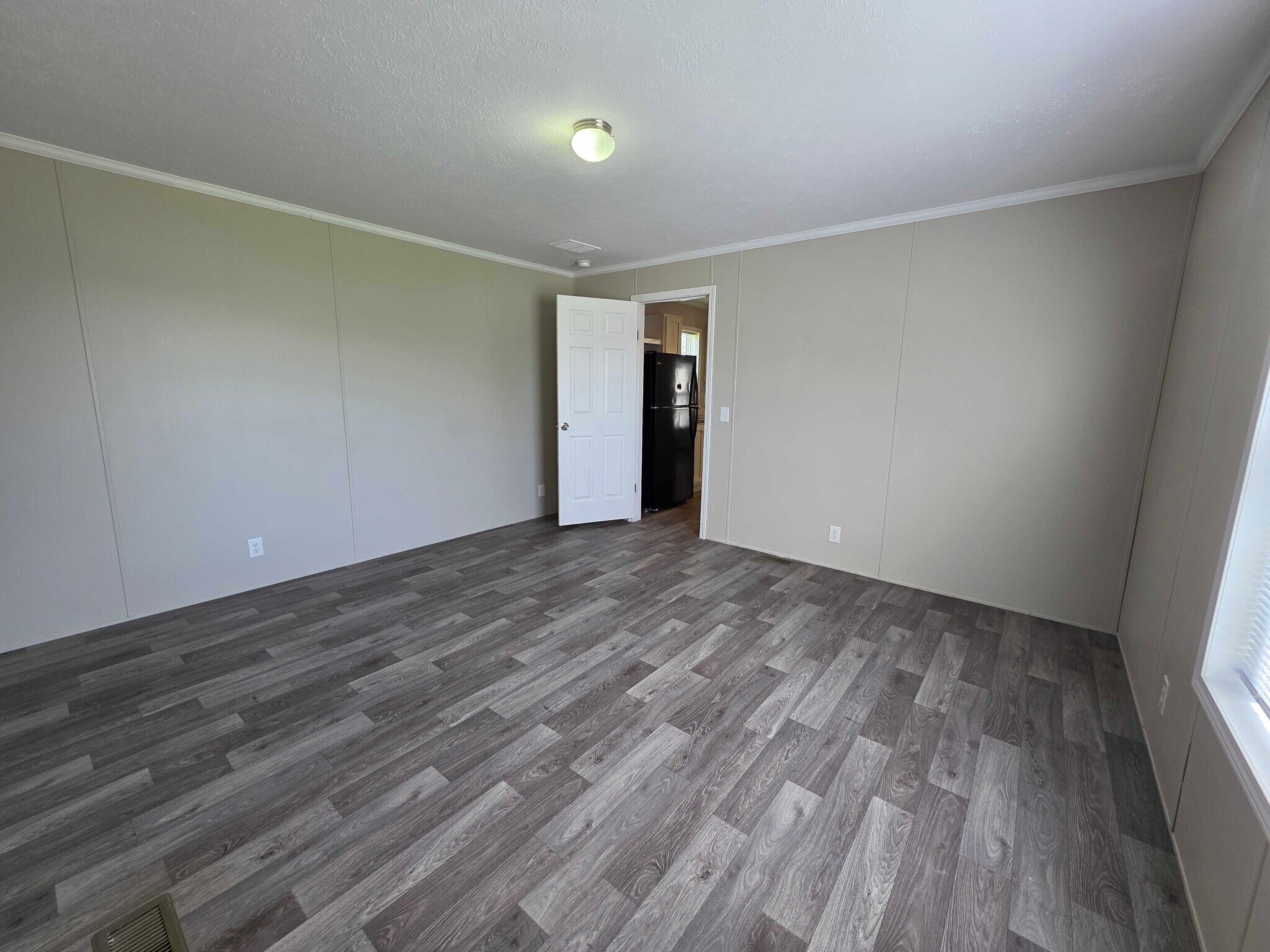 Building Photo - 3684 Willow Ct