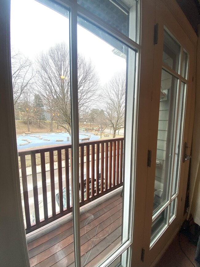 Building Photo - 121 Green St