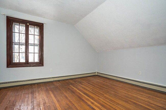 Building Photo - 36 E Foster St