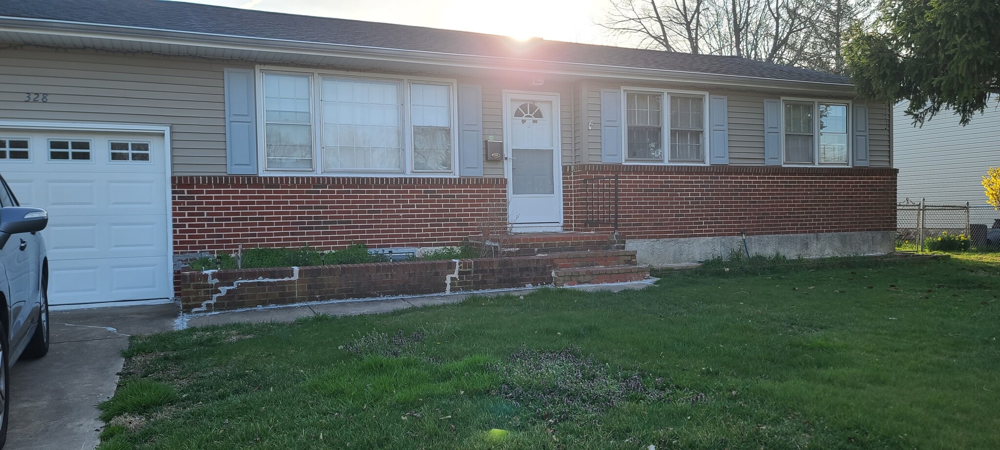 Building Photo - 328 Bradley Rd