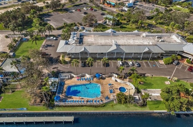 Building Photo - 521 Bahia Beach Blvd