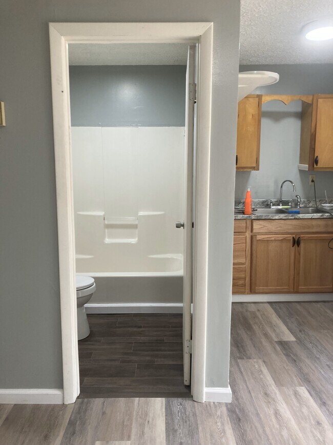 Building Photo - 131 North St