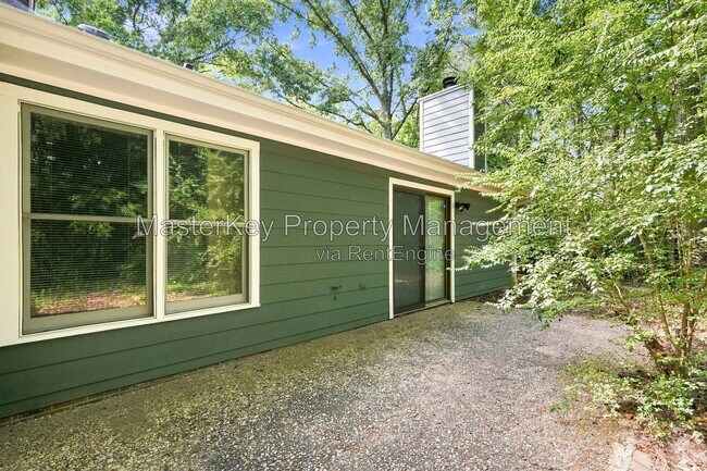 Building Photo - 1507 Laureldale Dr